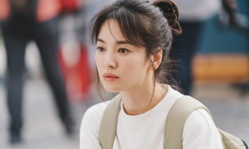 Song Hye-Ko Messy Bun Look